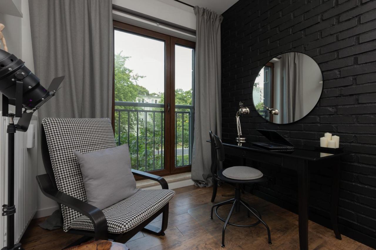 Stylish & Trendy 1 Bedroom Apartment Wola With Parking By Renters Warsaw Ngoại thất bức ảnh